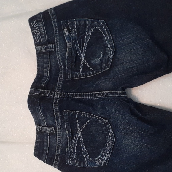 🛍Silver Jeans,Tuesday, Sz 30 straight leg distressed low rise blue  jeans.    … - Picture 6 of 13